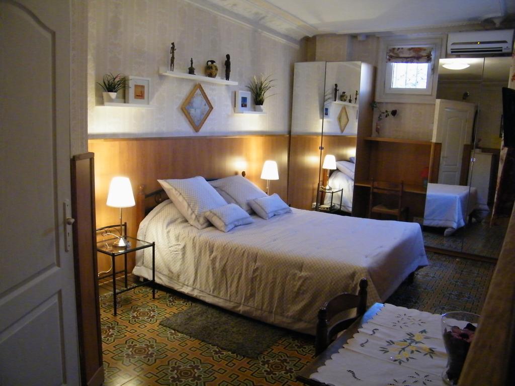 Chambres D'Hotes La Maison Sur Le Port 메제 객실 사진